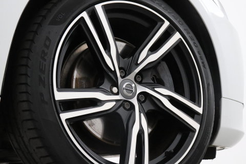 Volvo S90 2.0 T8 AWD Inscription | Bowers&Wilkins | Schuifdak | BLIS | Head-up | Trekhaak