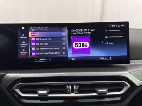 BMW i4 eDrive35 70 kWh M-Sportpack [3-Fase-11kW] (INCL.BTW) *LEATHER-MICROFIBRE | FULL-LED | ADAPTIVE-CRUISE |SPORTSEATS | CAMERA | DAB | DIGI-COCKPIT | NAVI-FULLMAP | AMBIENT-LIGHT | ECC | PDC | CARPLAY | TOWBAR | 18''ALU*