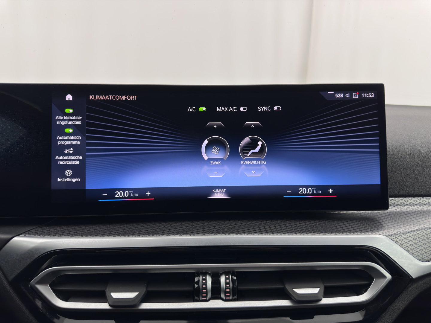 BMW i4 eDrive35 70 kWh M-Sportpack [3-Fase-11kW] (INCL.BTW) *LEATHER-MICROFIBRE | FULL-LED | ADAPTIVE-CRUISE |SPORTSEATS | CAMERA | DAB | DIGI-COCKPIT | NAVI-FULLMAP | AMBIENT-LIGHT | ECC | PDC | CARPLAY | TOWBAR | 18''ALU*