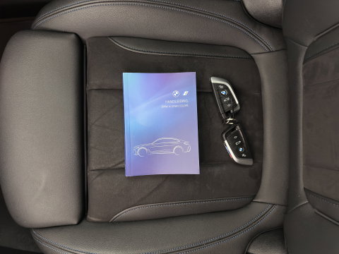 BMW i4 eDrive35 70 kWh M-Sportpack [3-Fase-11kW] (INCL.BTW) *LEATHER-MICROFIBRE | FULL-LED | ADAPTIVE-CRUISE |SPORTSEATS | CAMERA | DAB | DIGI-COCKPIT | NAVI-FULLMAP | AMBIENT-LIGHT | ECC | PDC | CARPLAY | TOWBAR | 18''ALU*