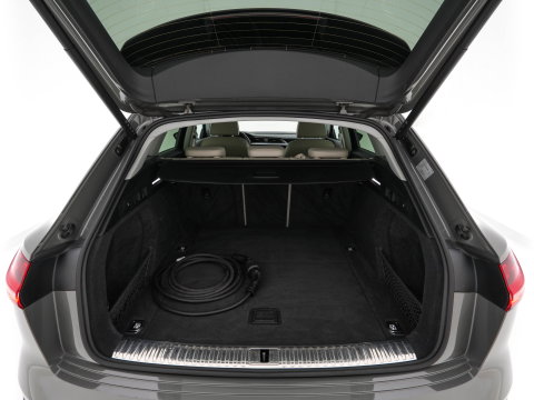 Audi Q8 e-tron 50 quattro Advanced Edition 95 kWh [3-Fase-22kW] {SoH-99%} (INCL-BTW)  Aut. *LEATHER | FULL-LED | MEMORY-PACK | ADAPTIVE-CRUISE | CAMERA | PRIVACY-GLASS | DIGI-COCKPIT | SHIFTPADDLES | DAB | AMBIENTLIGHT | TOWBAR | 20''ALU*
