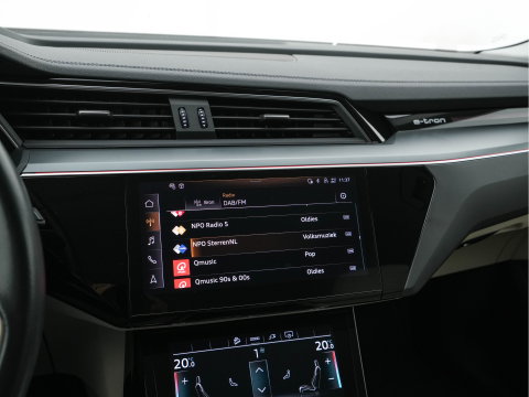 Audi Q8 e-tron 50 quattro Advanced Edition 95 kWh [3-Fase-22kW] {SoH-99%} (INCL-BTW)  Aut. *LEATHER | FULL-LED | MEMORY-PACK | ADAPTIVE-CRUISE | CAMERA | PRIVACY-GLASS | DIGI-COCKPIT | SHIFTPADDLES | DAB | AMBIENTLIGHT | TOWBAR | 20''ALU*