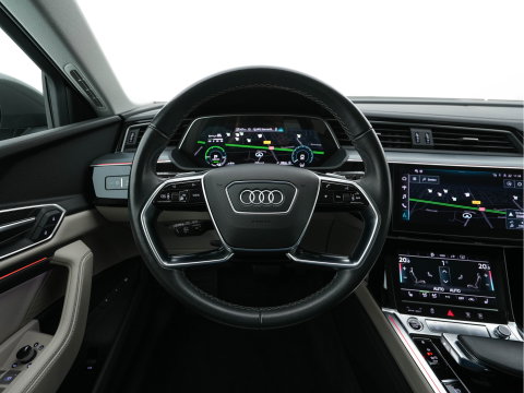 Audi Q8 e-tron 50 quattro Advanced Edition 95 kWh [3-Fase-22kW] {SoH-99%} (INCL-BTW)  Aut. *LEATHER | FULL-LED | MEMORY-PACK | ADAPTIVE-CRUISE | CAMERA | PRIVACY-GLASS | DIGI-COCKPIT | SHIFTPADDLES | DAB | AMBIENTLIGHT | TOWBAR | 20''ALU*