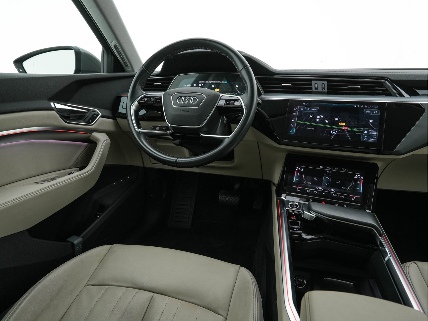 Audi Q8 e-tron 50 quattro Advanced Edition 95 kWh [3-Fase-22kW] {SoH-99%} (INCL-BTW)  Aut. *LEATHER | FULL-LED | MEMORY-PACK | ADAPTIVE-CRUISE | CAMERA | PRIVACY-GLASS | DIGI-COCKPIT | SHIFTPADDLES | DAB | AMBIENTLIGHT | TOWBAR | 20''ALU*