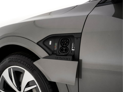 Audi Q8 e-tron 50 quattro Advanced Edition 95 kWh [3-Fase-22kW] {SoH-99%} (INCL-BTW)  Aut. *LEATHER | FULL-LED | MEMORY-PACK | ADAPTIVE-CRUISE | CAMERA | PRIVACY-GLASS | DIGI-COCKPIT | SHIFTPADDLES | DAB | AMBIENTLIGHT | TOWBAR | 20''ALU*