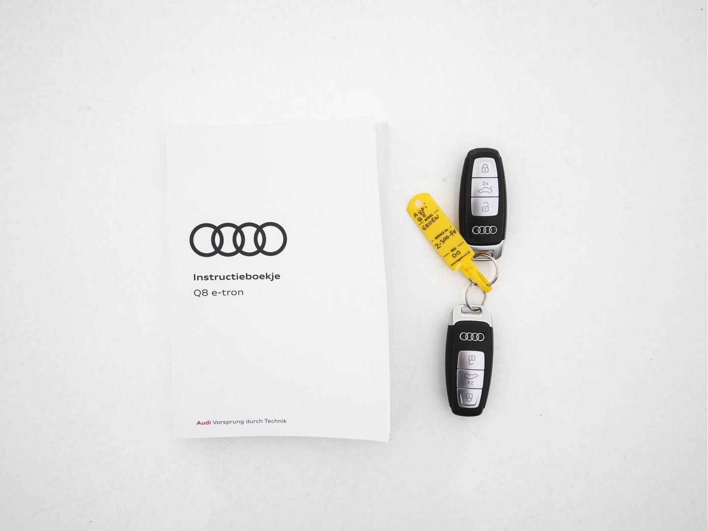 Audi Q8 e-tron 50 quattro Advanced Edition 95 kWh [3-Fase-22kW] {SoH-99%} (INCL-BTW)  Aut. *LEATHER | FULL-LED | MEMORY-PACK | ADAPTIVE-CRUISE | CAMERA | PRIVACY-GLASS | DIGI-COCKPIT | SHIFTPADDLES | DAB | AMBIENTLIGHT | TOWBAR | 20''ALU*