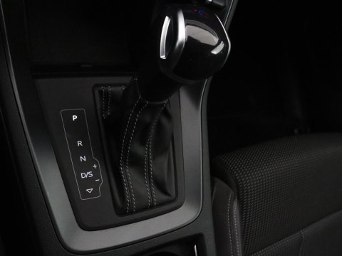 Audi Q3 Sportback 35 TFSI S Edition Camera | Adaptive cruise control | Carplay | Stoelverwarming | Elektrische kofferbak | S-Line |
