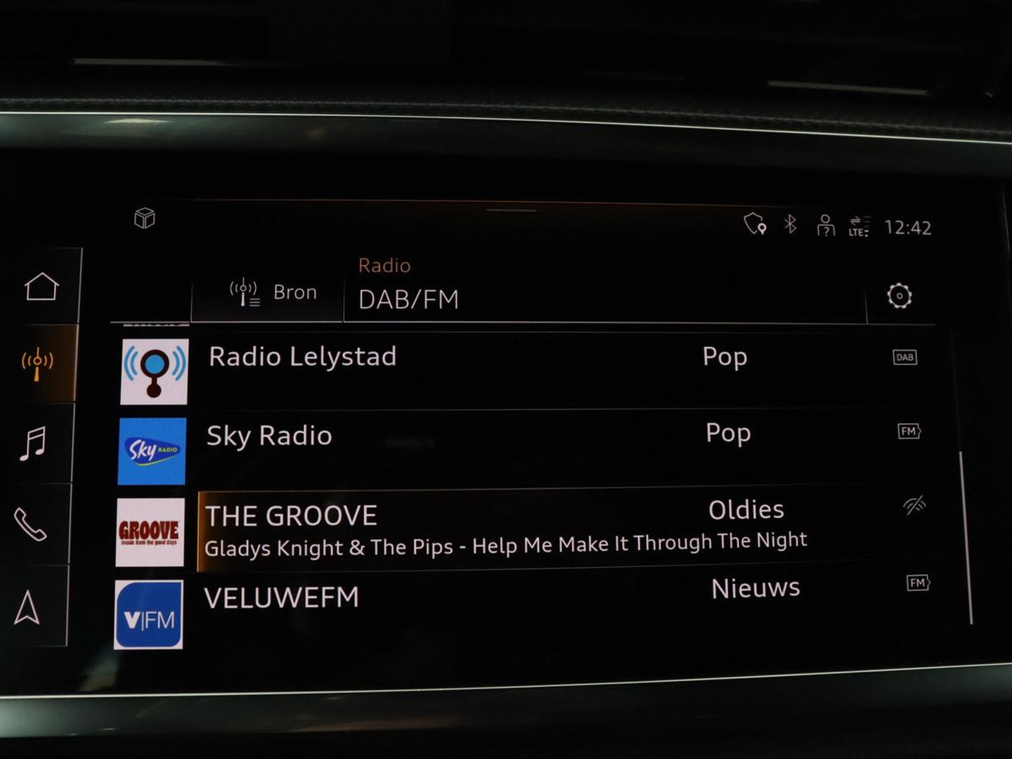 Audi Q3 Sportback 35 TFSI S Edition Camera | Adaptive cruise control | Carplay | Stoelverwarming | Elektrische kofferbak | S-Line |
