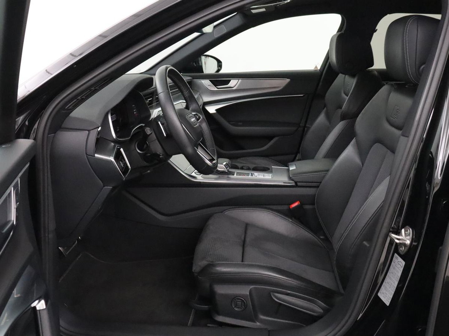 Audi A6 Avant 45 TFSI S edition