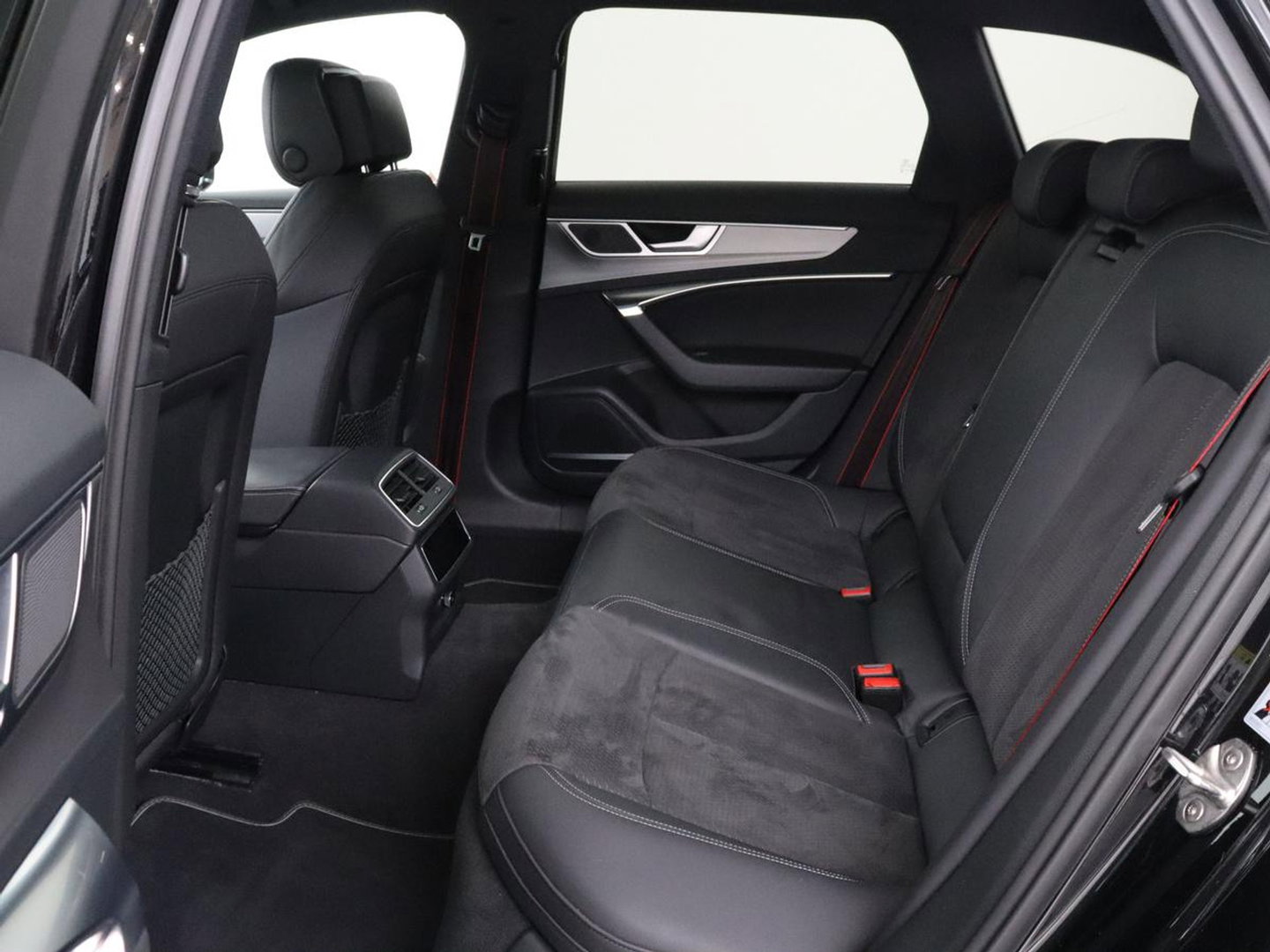 Audi A6 Avant 45 TFSI S edition