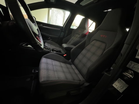 Volkswagen Golf 2.0 TSI GTI Pano|HuD|Harman Kardon|Camera|Sfeer