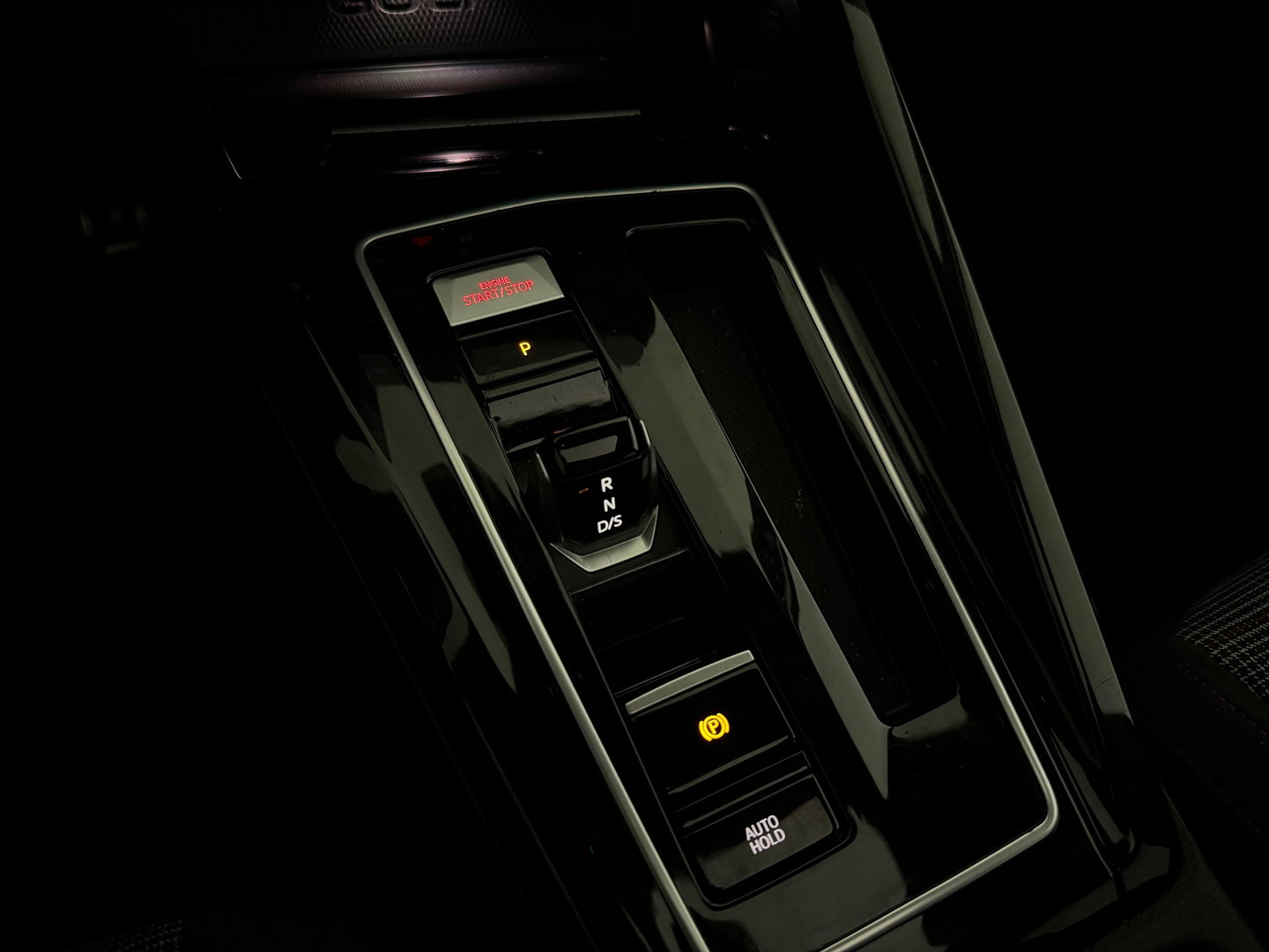 Volkswagen Golf 2.0 TSI GTI Pano|HuD|Harman Kardon|Camera|Sfeer