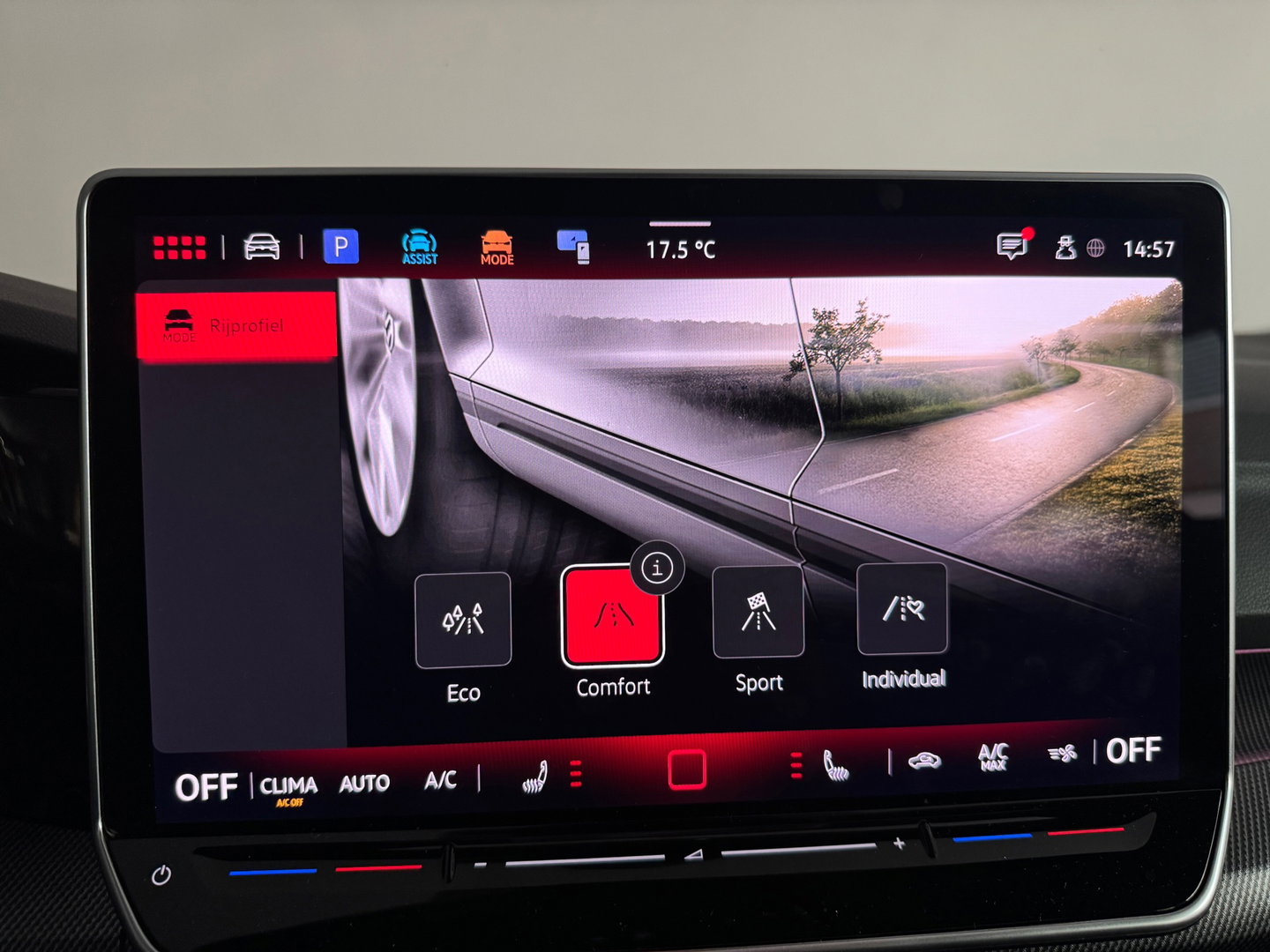 Volkswagen Golf 2.0 TSI GTI Pano|HuD|H/K|Camera|Sfeer|IQ|ACC