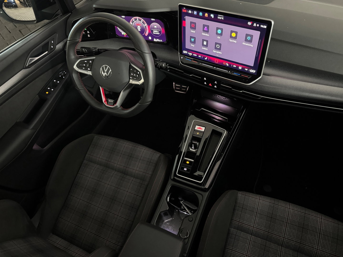 Volkswagen Golf 2.0 TSI GTI Pano|HuD|Harman Kardon|Camera|Sfeer