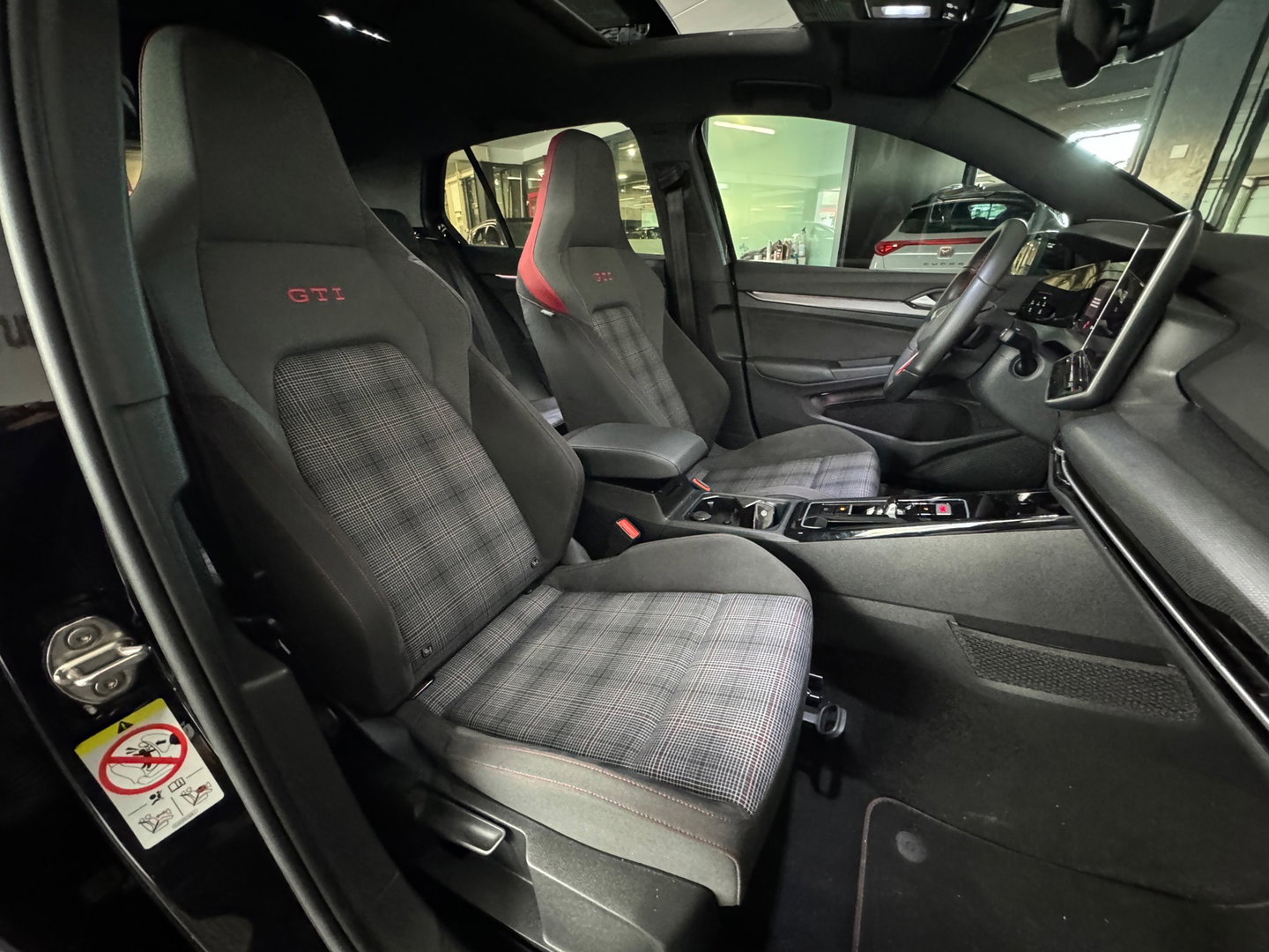 Volkswagen Golf 2.0 TSI GTI Pano|HuD|H/K|Camera|Sfeer|IQ|ACC
