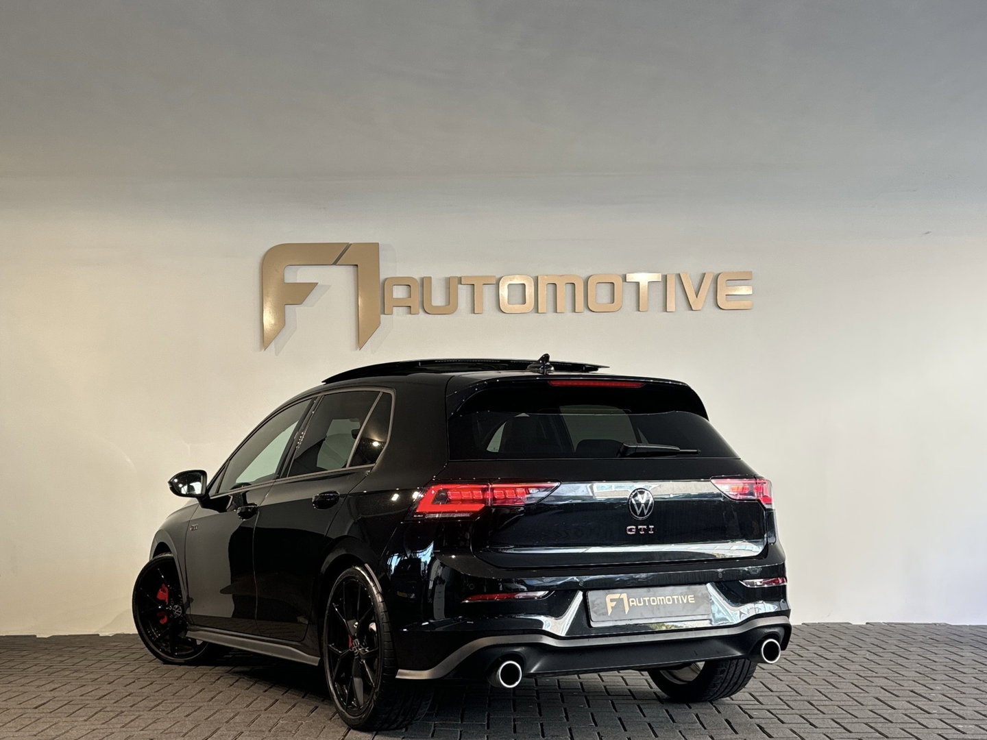Volkswagen Golf 2.0 TSI GTI Pano|HuD|H/K|Camera|Sfeer|IQ|ACC