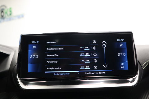 Peugeot 208 1.2 PureTech GT Pack ACC Navi Keyless LED Panoramadak 24 maanden garantie mogelijk (*vraag naar de voorwaarden)