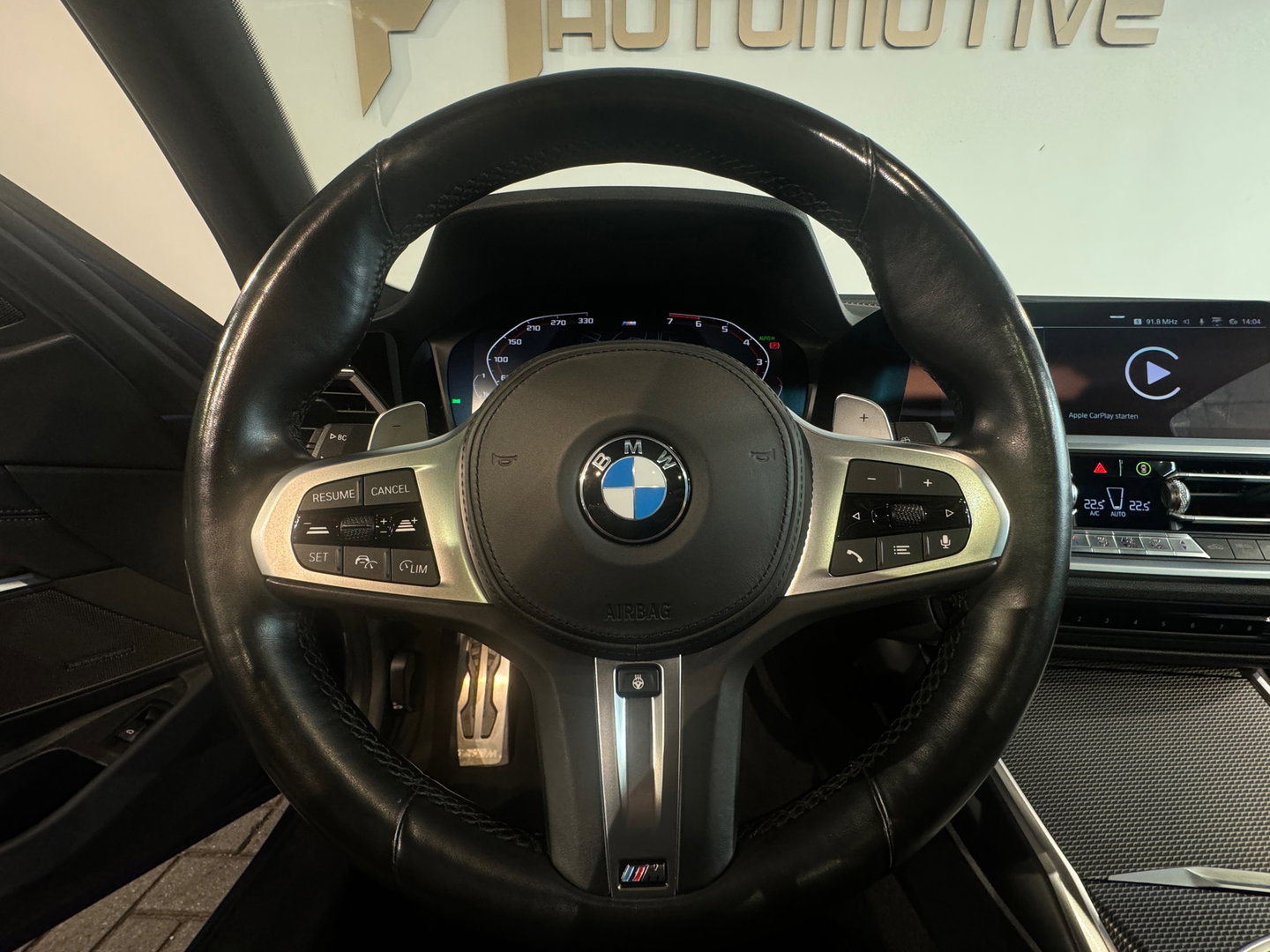 BMW 3 Serie Touring 330i Pano|Harman Kardon|HuD|Trekhaak|Keyless|Laser