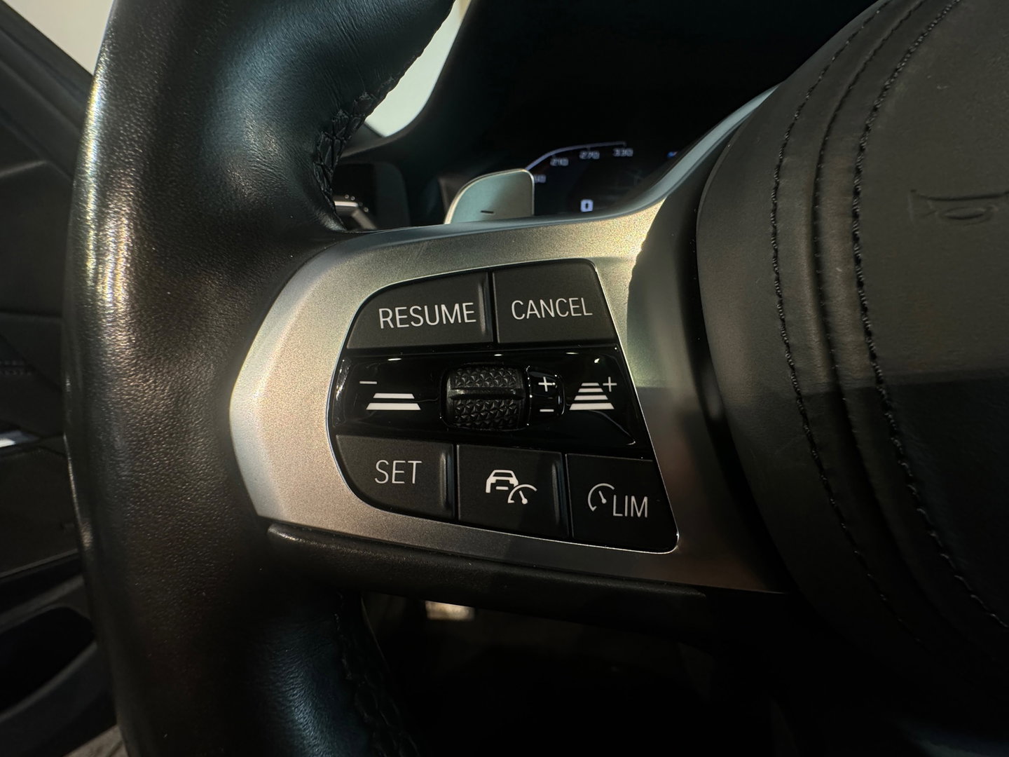 BMW 3 Serie Touring 330i Pano|Harman Kardon|HuD|Trekhaak|Keyless|Laser