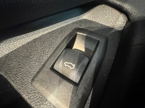 BMW 3 Serie Touring 330i Pano|Harman Kardon|HuD|Trekhaak|Keyless|Laser