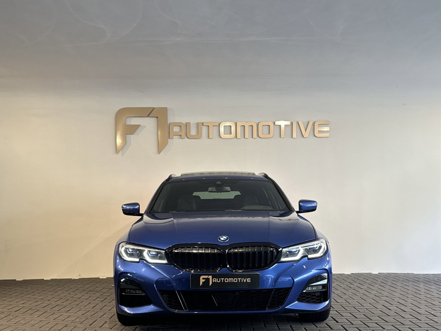 BMW 3 Serie Touring 330i M Sport Pano|HuD|H/K|Laser|Trekhaak