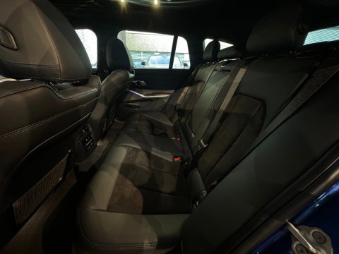 BMW 3 Serie Touring 330i Pano|Harman Kardon|HuD|Trekhaak|Keyless|Laser