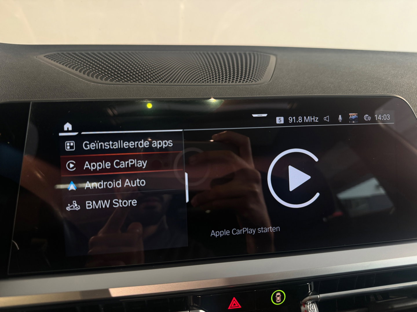 BMW 3 Serie Touring 330i Pano|Harman Kardon|HuD|Trekhaak|Keyless|Laser