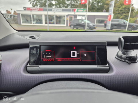 Citroën C4 Cactus 1.2 PureTech Shine, Automaat, Nieuwe DRiem