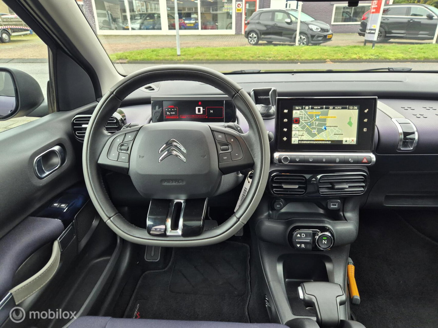 Citroën C4 Cactus 1.2 PureTech Shine, Automaat, Nieuwe DRiem