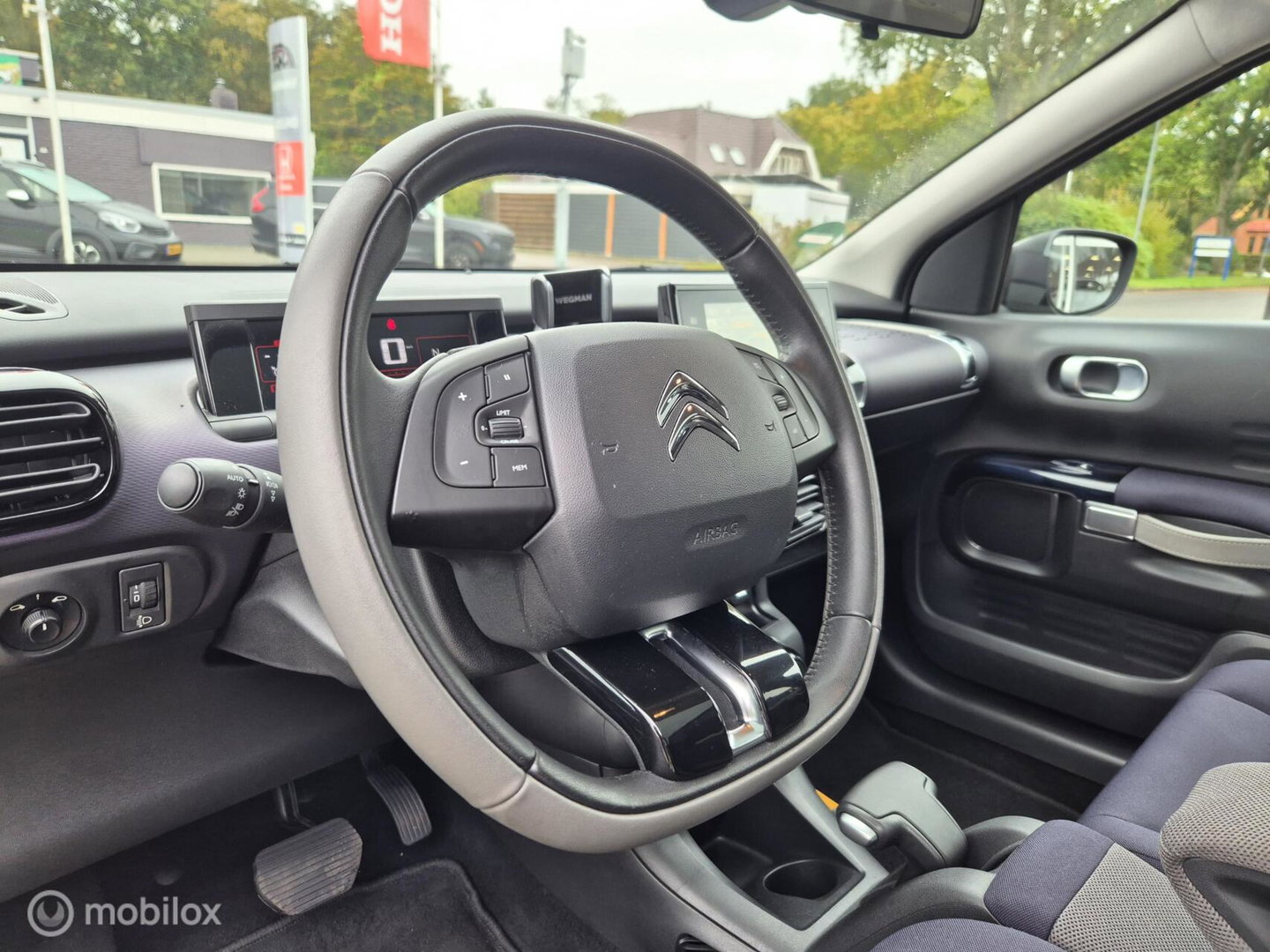 Citroën C4 Cactus 1.2 PureTech Shine, Automaat, Nieuwe DRiem