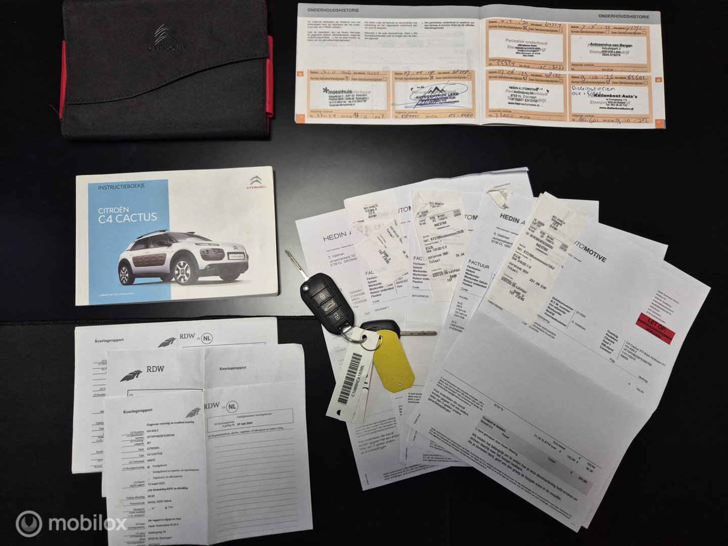 Citroën C4 Cactus 1.2 PureTech Shine, Automaat, Nieuwe DRiem