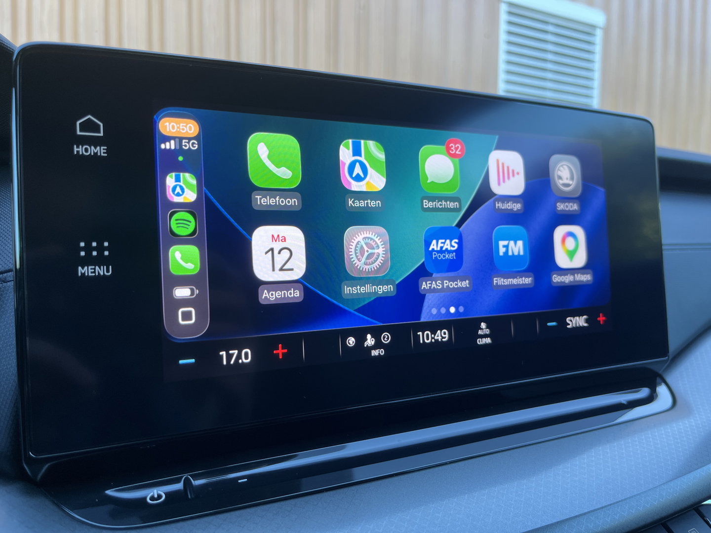 Škoda Octavia Combi 1.5 e-TSI Business Edition | Keyless Go/Entry | Apple Carplay | Cruise Control | Airconditioning |