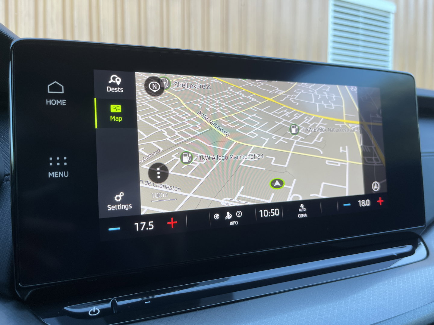 Škoda Octavia Combi 1.5 e-TSI Business Edition | Keyless Go/Entry | Apple Carplay | Cruise Control | Airconditioning |