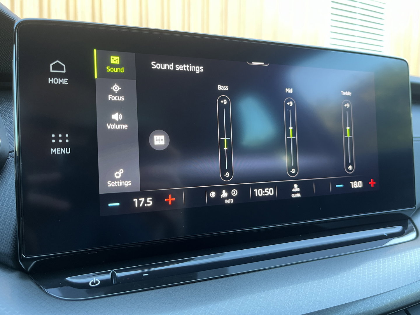 Škoda Octavia Combi 1.5 e-TSI Business Edition | Keyless Go/Entry | Apple Carplay | Cruise Control | Airconditioning |
