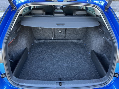 Škoda Octavia Combi 1.5 e-TSI Business Edition | Keyless Go/Entry | Apple Carplay | Cruise Control | Airconditioning |
