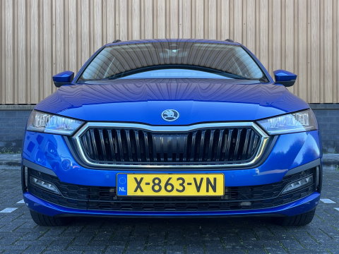 Škoda Octavia Combi 1.5 e-TSI Business Edition | Keyless Go/Entry | Apple Carplay | Cruise Control | Airconditioning |