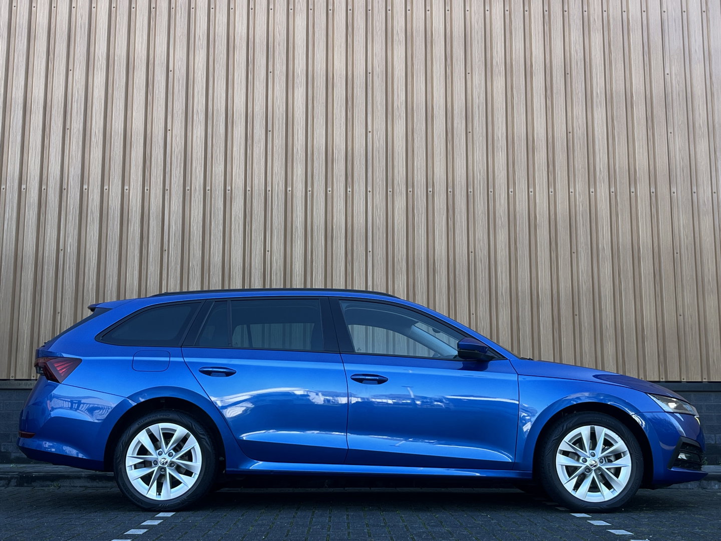 Škoda Octavia Combi 1.5 e-TSI Business Edition | Keyless Go/Entry | Apple Carplay | Cruise Control | Airconditioning |