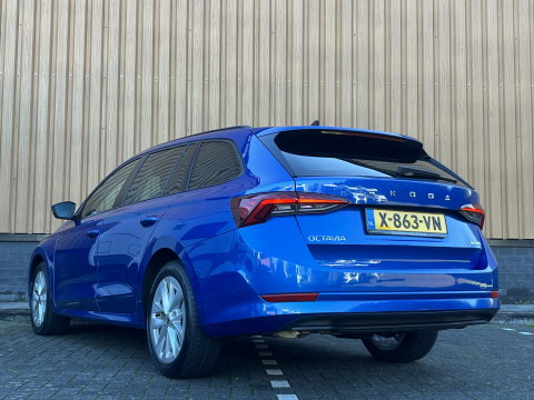 Škoda Octavia Combi 1.5 e-TSI Business Edition | Keyless Go/Entry | Apple Carplay | Cruise Control | Airconditioning |