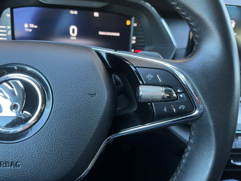 Škoda Octavia Combi 1.5 e-TSI Business Edition | Keyless Go/Entry | Apple Carplay | Cruise Control | Airconditioning |