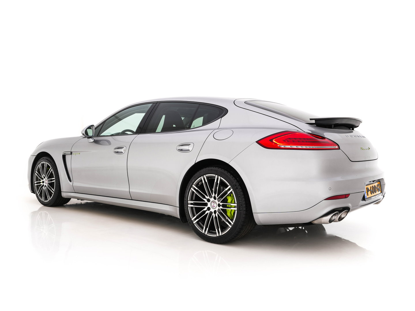 Porsche Panamera 3.0 S E-Hybrid (Plug-In) Aut. *PANO | LEATHER | XENON | HEATED-SPORTSEATS | MEMORY-PACK | BOSE-SOUND | AIR-SUSPENSION | NAVI-FULLMAP | CAMERA | PRIVACY-GLASS | SHIFTPADDLES | ECC | PDC | CRUISE | 20''ALU*