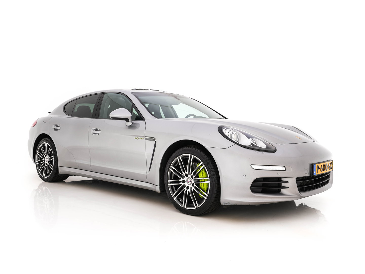 Porsche Panamera 3.0 S E-Hybrid (Plug-In) Aut. *PANO | LEATHER | XENON | HEATED-SPORTSEATS | MEMORY-PACK | BOSE-SOUND | AIR-SUSPENSION | NAVI-FULLMAP | CAMERA | PRIVACY-GLASS | SHIFTPADDLES | ECC | PDC | CRUISE | 20''ALU*