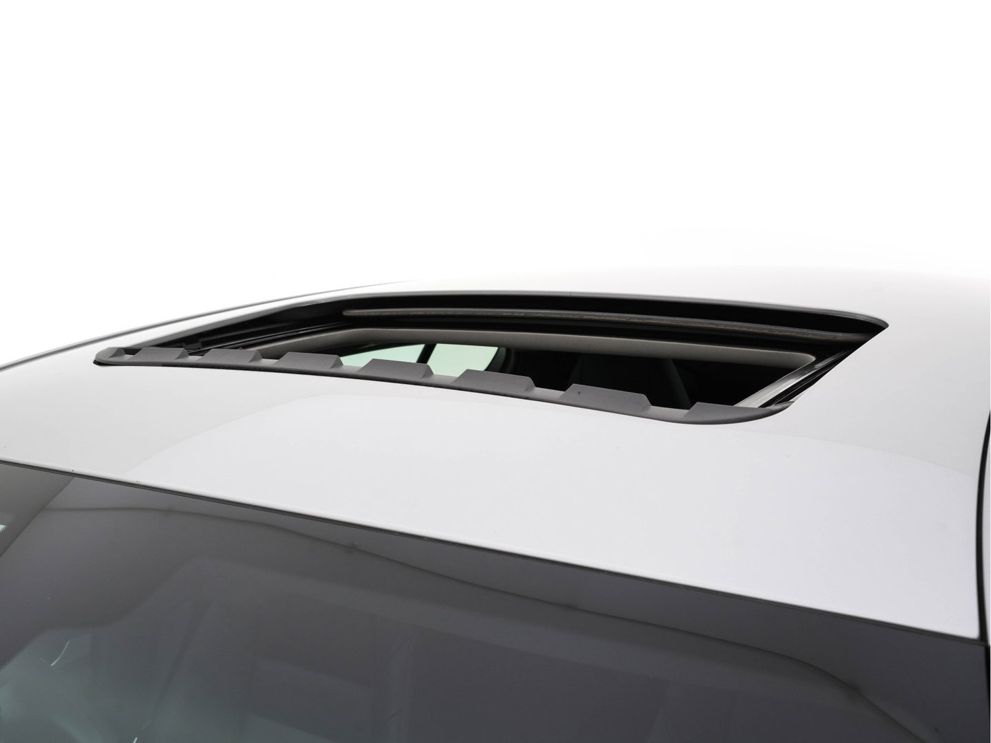Porsche Panamera 3.0 S E-Hybrid (Plug-In) Aut. *PANO | LEATHER | XENON | HEATED-SPORTSEATS | MEMORY-PACK | BOSE-SOUND | AIR-SUSPENSION | NAVI-FULLMAP | CAMERA | PRIVACY-GLASS | SHIFTPADDLES | ECC | PDC | CRUISE | 20''ALU*