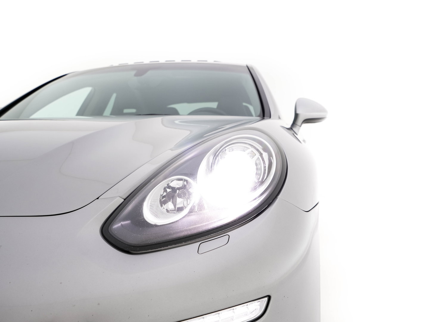 Porsche Panamera 3.0 S E-Hybrid (Plug-In) Aut. *PANO | LEATHER | XENON | HEATED-SPORTSEATS | MEMORY-PACK | BOSE-SOUND | AIR-SUSPENSION | NAVI-FULLMAP | CAMERA | PRIVACY-GLASS | SHIFTPADDLES | ECC | PDC | CRUISE | 20''ALU*