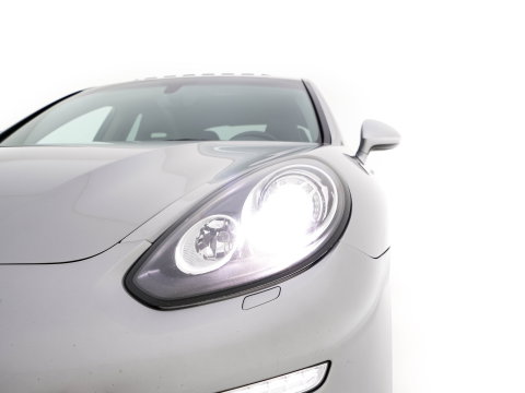 Porsche Panamera 3.0 S E-Hybrid (Plug-In) Aut. *PANO | LEATHER | XENON | HEATED-SPORTSEATS | MEMORY-PACK | BOSE-SOUND | AIR-SUSPENSION | NAVI-FULLMAP | CAMERA | PRIVACY-GLASS | SHIFTPADDLES | ECC | PDC | CRUISE | 20''ALU*