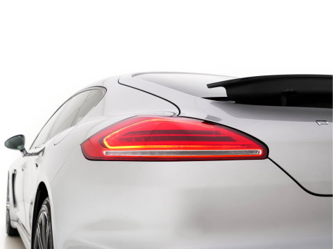 Porsche Panamera 3.0 S E-Hybrid (Plug-In) Aut. *PANO | LEATHER | XENON | HEATED-SPORTSEATS | MEMORY-PACK | BOSE-SOUND | AIR-SUSPENSION | NAVI-FULLMAP | CAMERA | PRIVACY-GLASS | SHIFTPADDLES | ECC | PDC | CRUISE | 20''ALU*