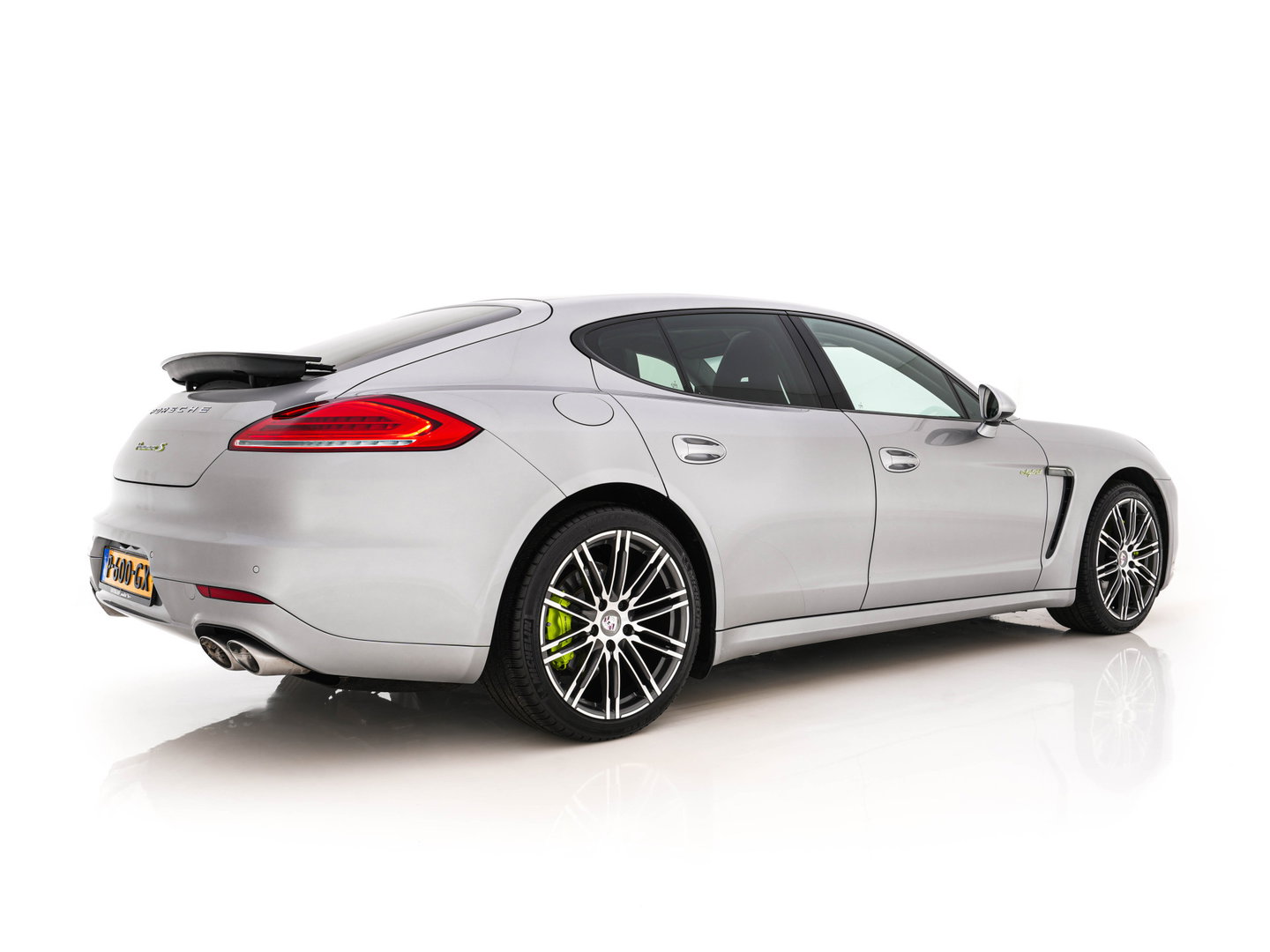 Porsche Panamera 3.0 S E-Hybrid (Plug-In) Aut. *PANO | LEATHER | XENON | HEATED-SPORTSEATS | MEMORY-PACK | BOSE-SOUND | AIR-SUSPENSION | NAVI-FULLMAP | CAMERA | PRIVACY-GLASS | SHIFTPADDLES | ECC | PDC | CRUISE | 20''ALU*