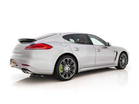 Porsche Panamera 3.0 S E-Hybrid (Plug-In) Aut. *PANO | LEATHER | XENON | HEATED-SPORTSEATS | MEMORY-PACK | BOSE-SOUND | AIR-SUSPENSION | NAVI-FULLMAP | CAMERA | PRIVACY-GLASS | SHIFTPADDLES | ECC | PDC | CRUISE | 20''ALU*