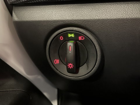Volkswagen up! 1.0 | Bluetooth | Airconditioning | Led dagrijverlichting | Isofix | Elektrische Ramen |