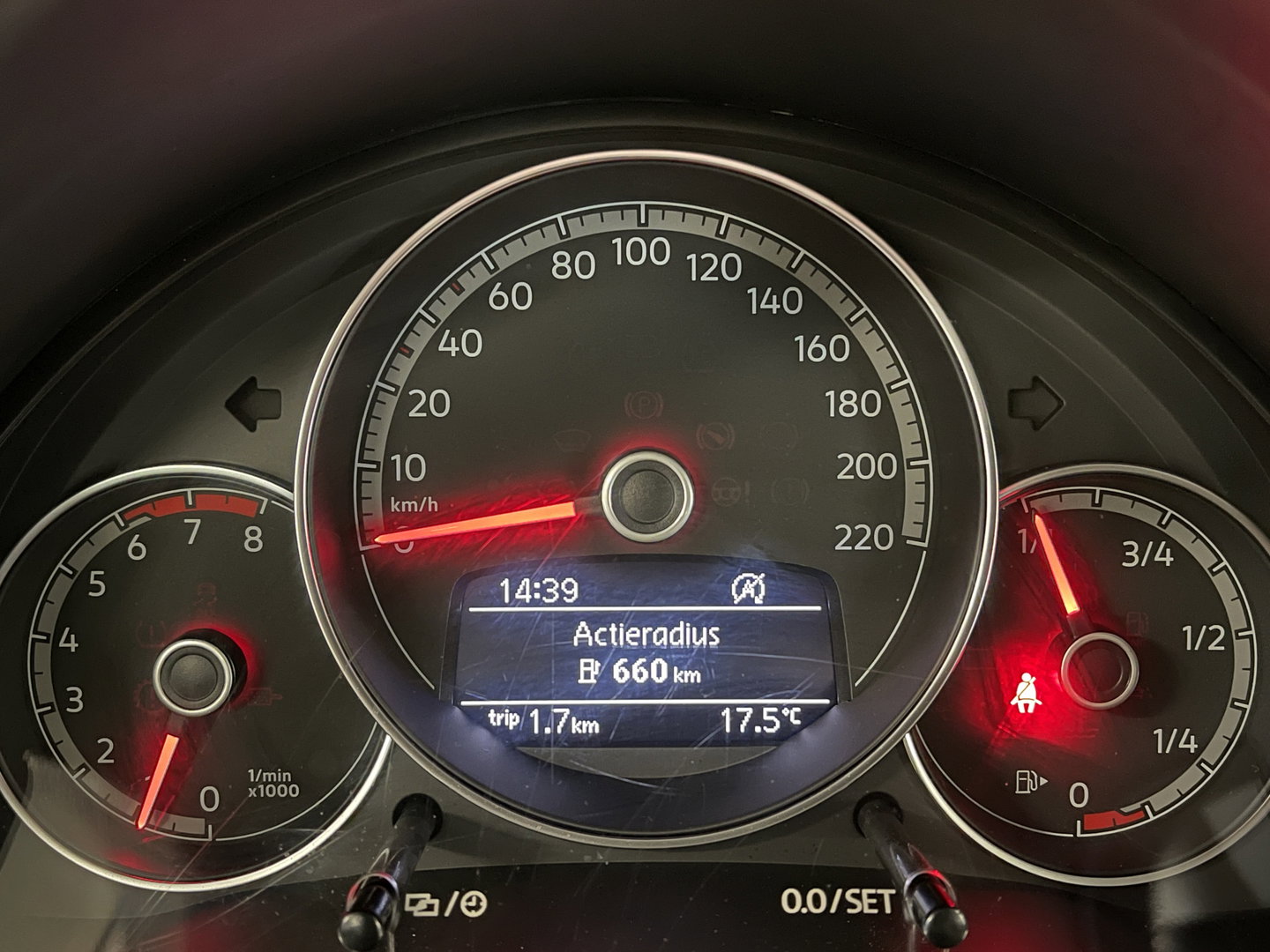 Volkswagen up! 1.0 | Bluetooth | Airconditioning | Led dagrijverlichting | Isofix | Elektrische Ramen |