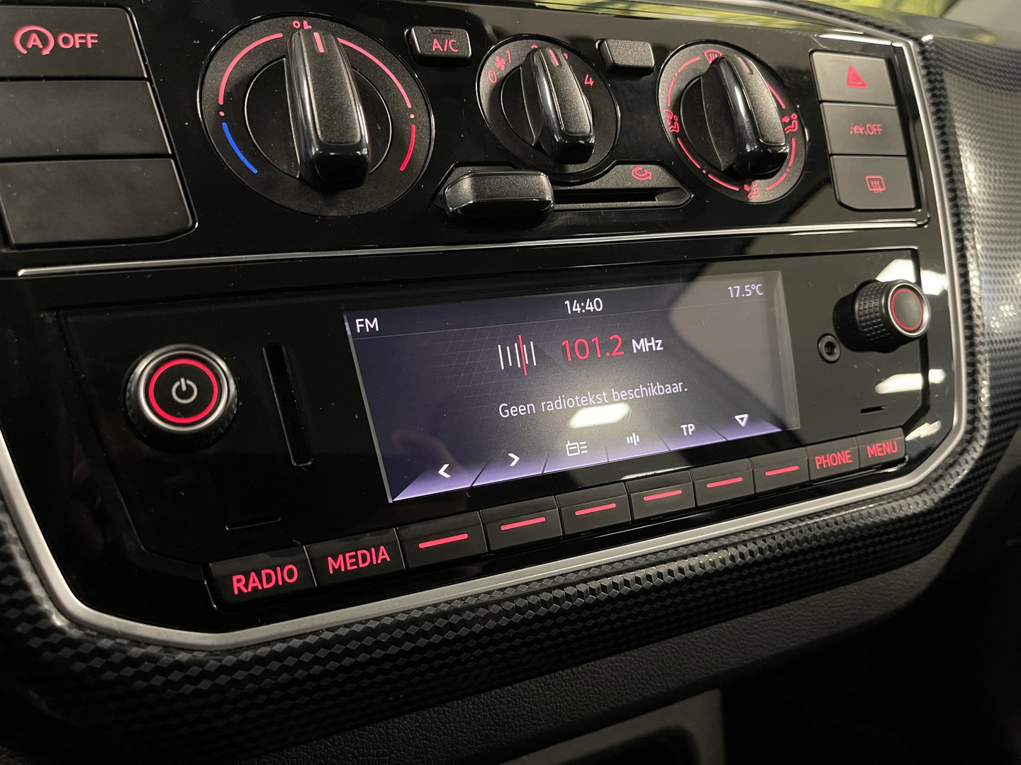 Volkswagen up! 1.0 | Bluetooth | Airconditioning | Led dagrijverlichting | Isofix | Elektrische Ramen |